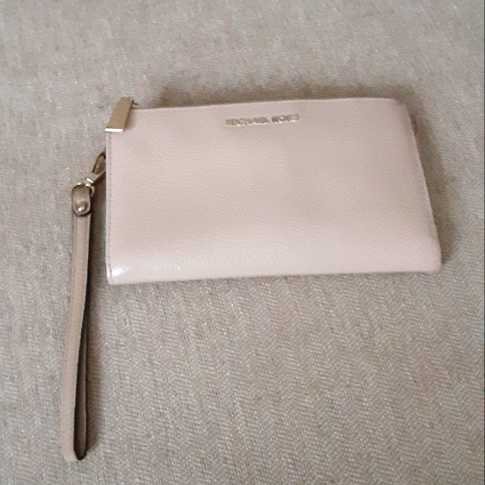 Michael Kors  pebbled leather wallet